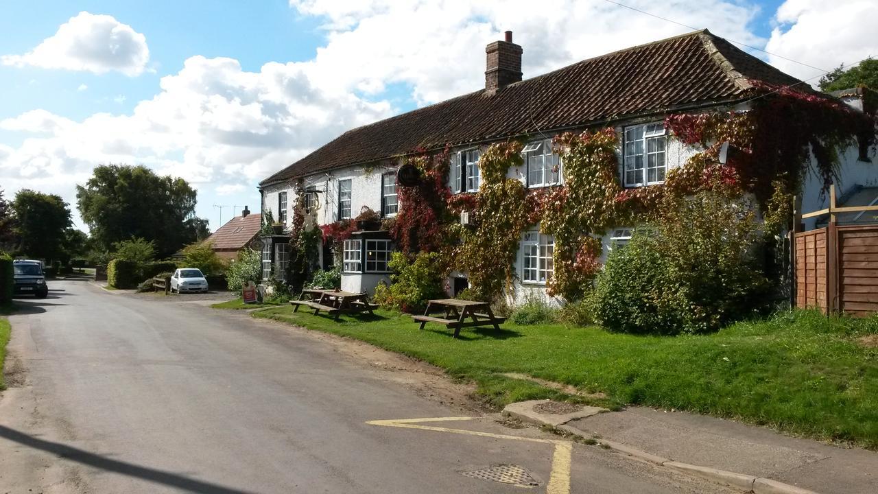 The White Hart Inn Tetford Exterior photo